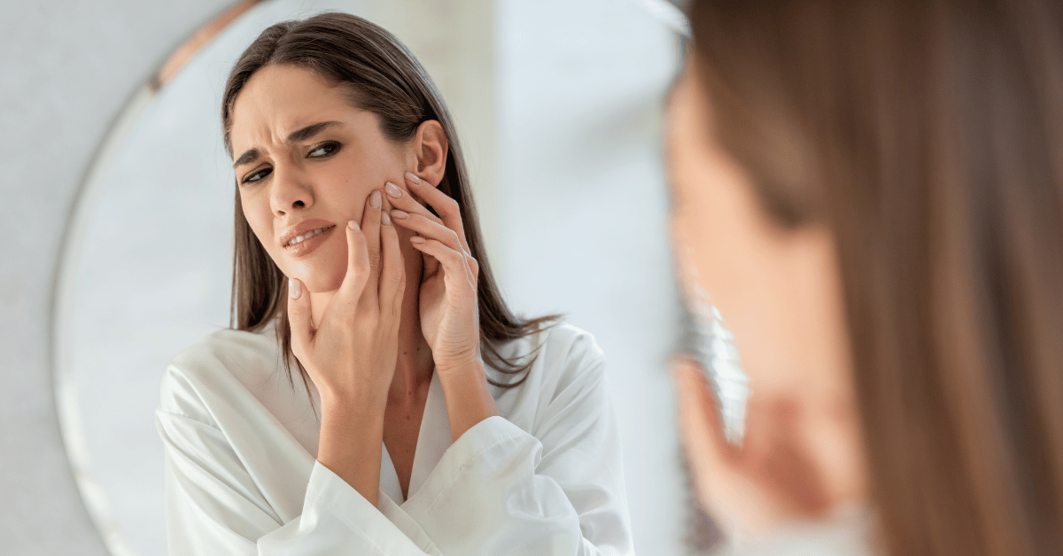 hydrafacial-helps-to-reduce-acne